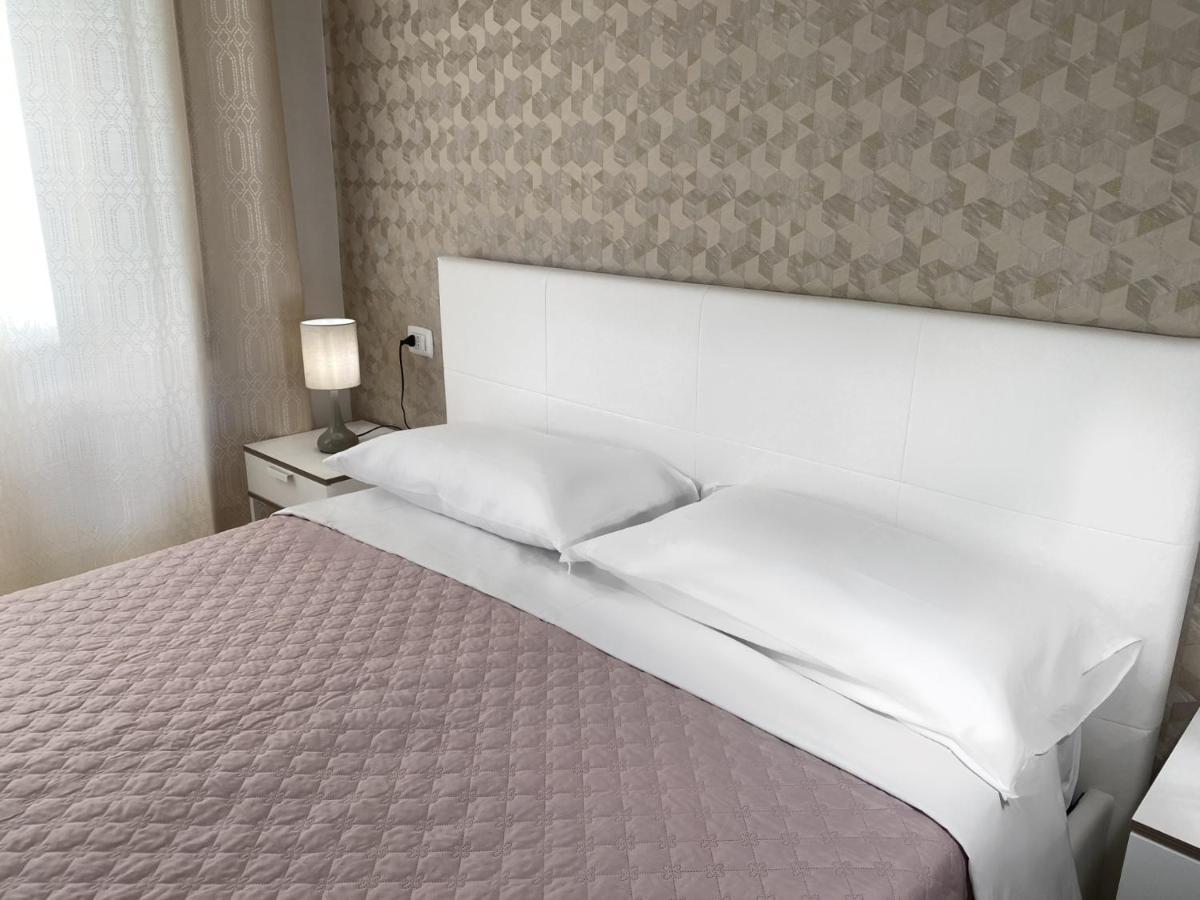 B&B Enjoy Happyness Pompei Exterior photo